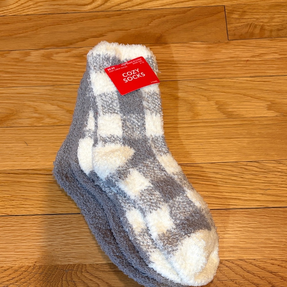 2 pack Cozy Plush Gray & White Fuzzy Socks